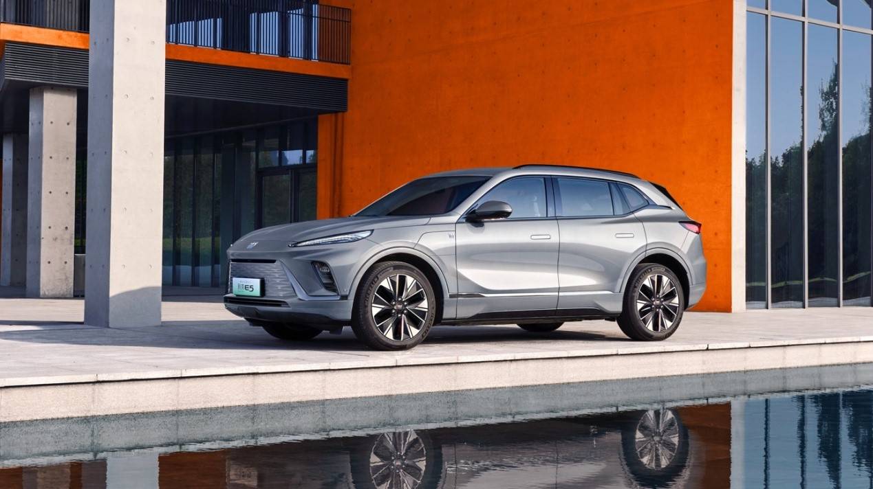 別克E5臻享長續(xù)航版 Vs. 小鵬G9 570Pro如何選?