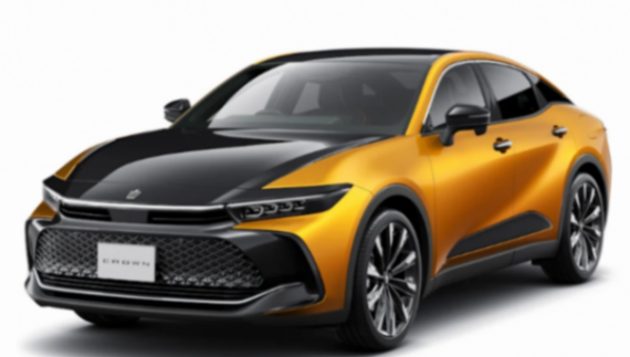 豐田全新凱美瑞曝光:轎跑造型驚艷,內飾豪華舒適