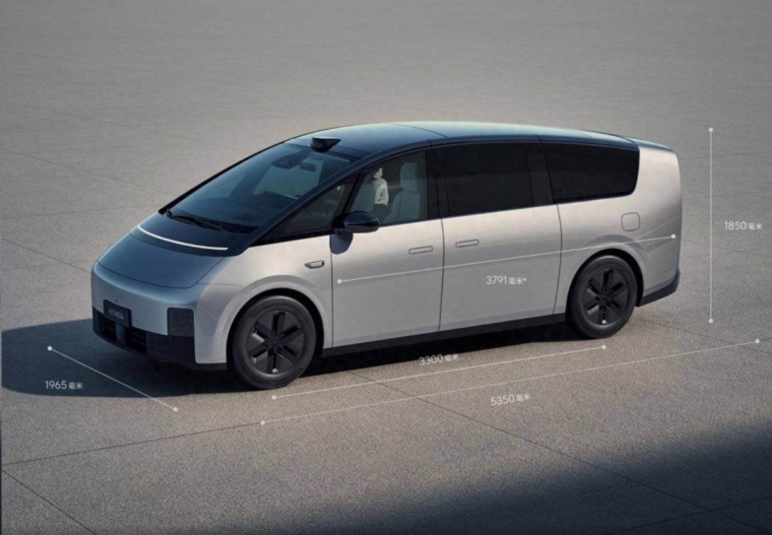 華為問界超越理想奪銷冠,吉利新能源銷量65826輛