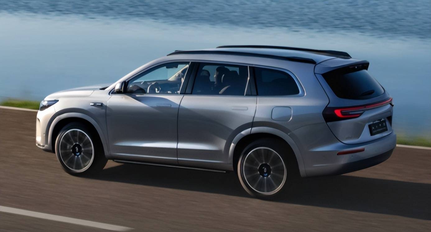 勇奪1月新勢力銷冠!降價之后的問界太香,理想徹底慌了