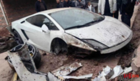 開(kāi)蘭博基尼回村小伙稱去年認(rèn)親成功