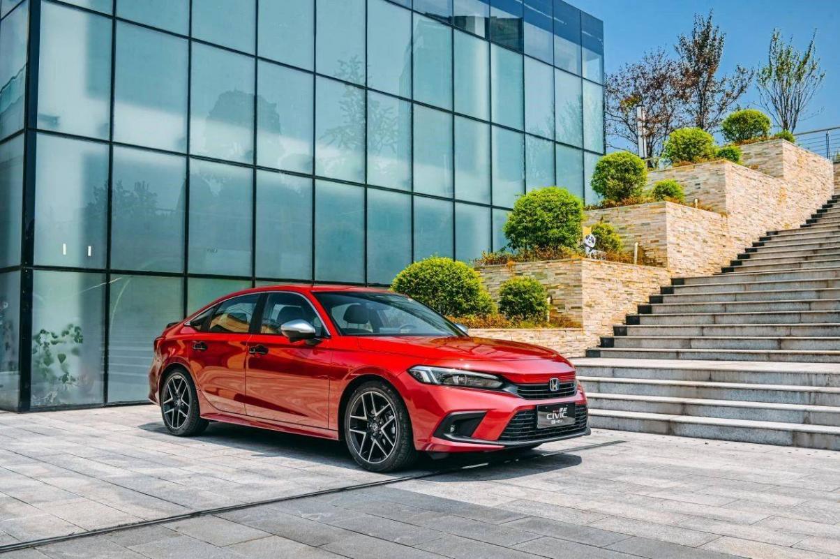 小愛同學(xué)不騙米粉!小米SU7剛出,小愛同學(xué)卻推薦本田思域