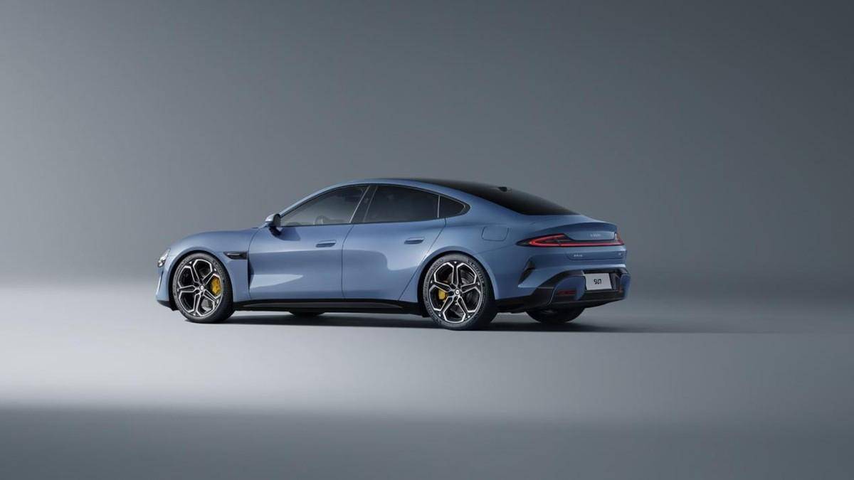 米粉花粉再交鋒,小米SU7與智界S7該如何選?