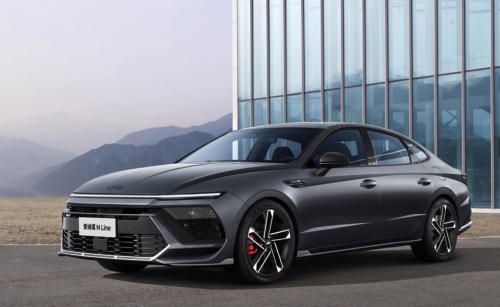 對標老對手凱美瑞,第十一代索納塔帶來了哪些新啟示?