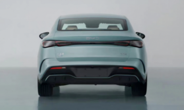 別等固態電池了!海豹06搭第五代DM插混系統,續航破2000公里