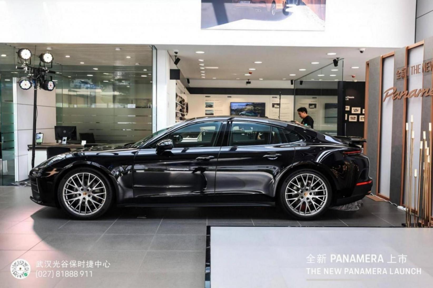 全新Panamera實(shí)車正式亮相 武漢光谷保時(shí)捷中心