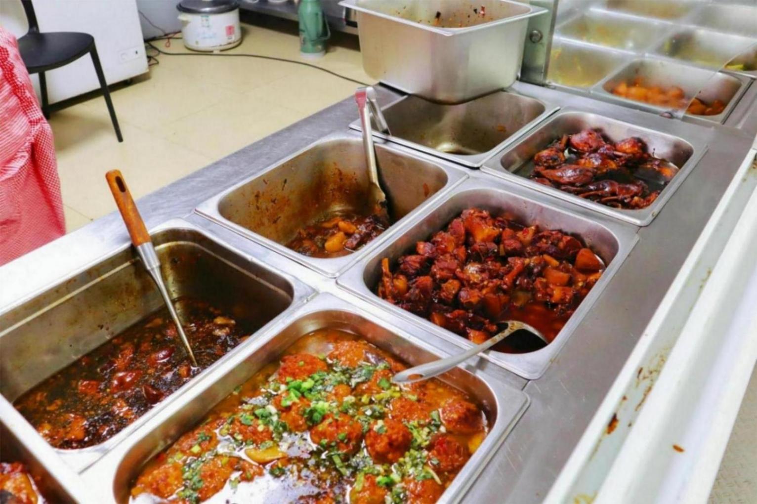 場(chǎng)站升級(jí)!電力十足!鯨充南京江寧區(qū)祿口機(jī)場(chǎng)110充電槍上線運(yùn)營(yíng)