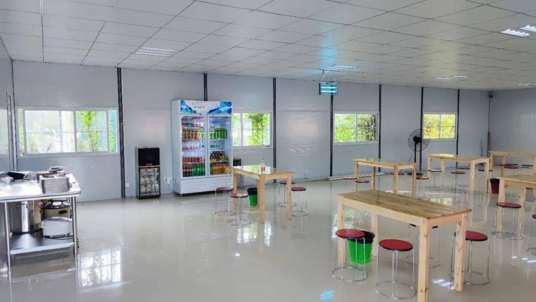 場(chǎng)站升級(jí)!電力十足!鯨充南京江寧區(qū)祿口機(jī)場(chǎng)110充電槍上線運(yùn)營(yíng)