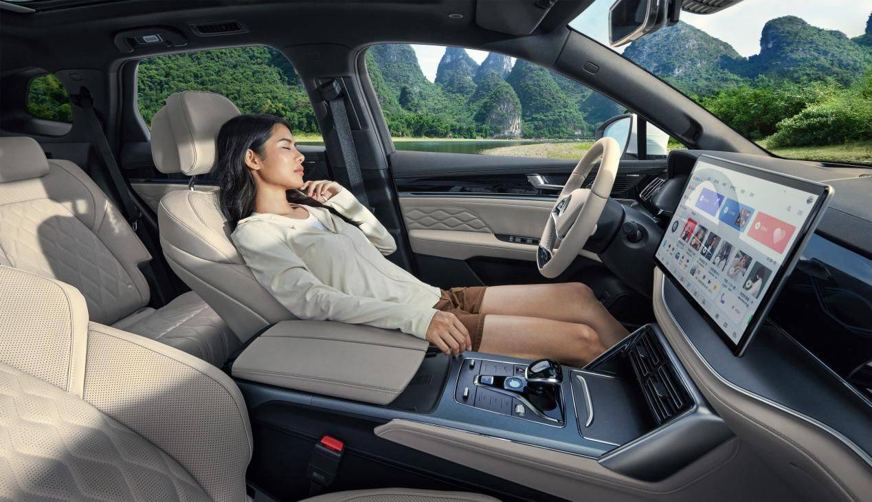 熱銷再加碼!起售價21.98萬元,唐EV、唐DM-p雙雙推出榮耀版!