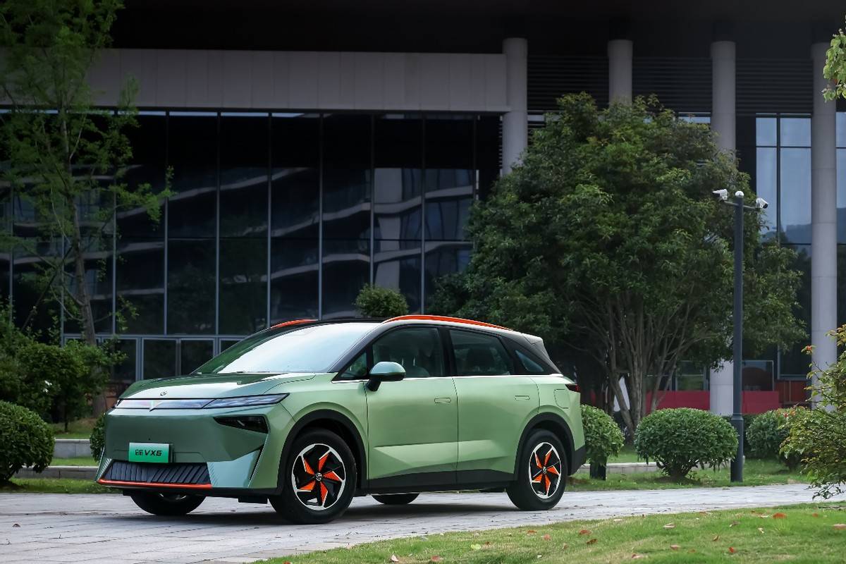 啟辰VX6煥新登場(chǎng),百變床車“有容乃大”