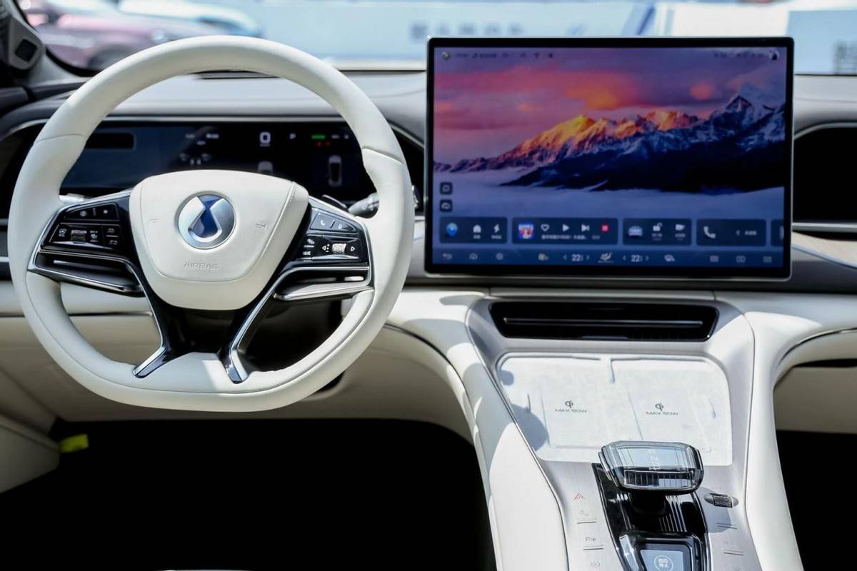 比亞迪智能化街區亮相2024合肥五一國際車展