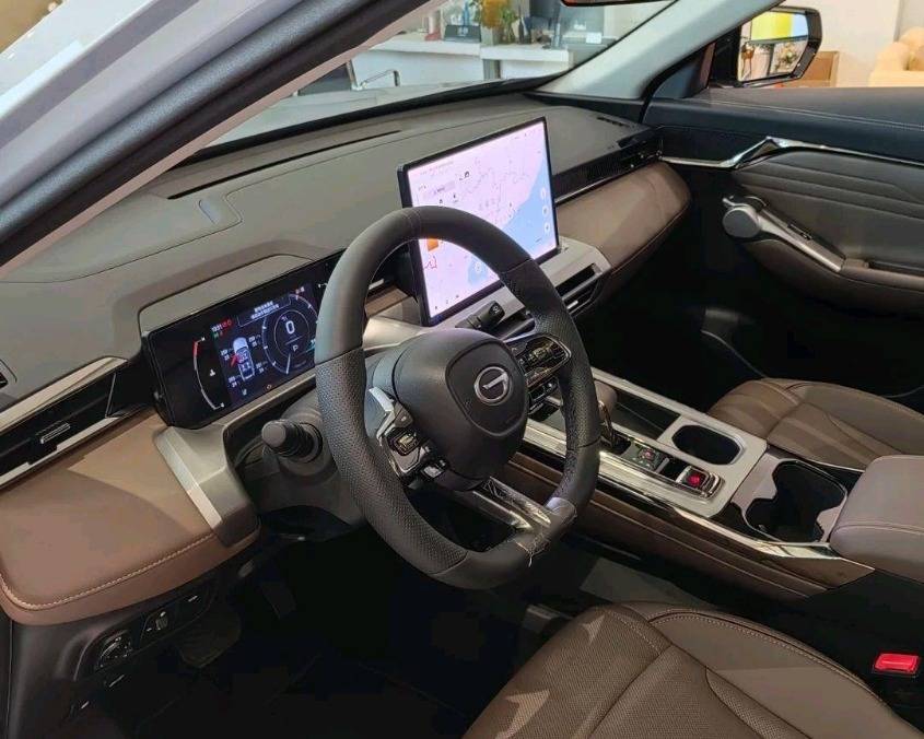 廣汽傳祺GS4 MAX車(chē)展亮相,10萬(wàn)級(jí)家用SUV繞不開(kāi)的選項(xiàng)?