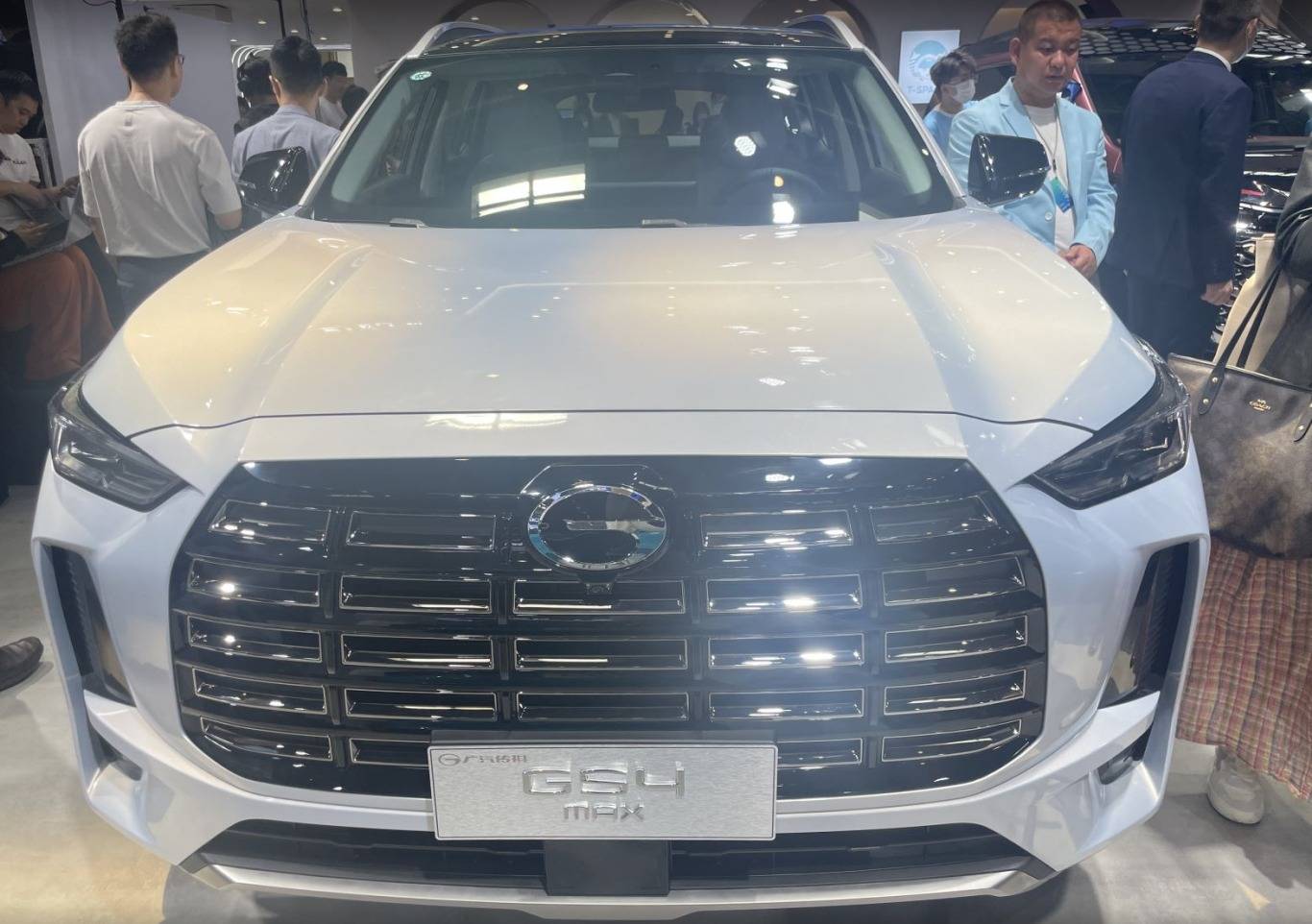 廣汽傳祺GS4 MAX車(chē)展亮相,10萬(wàn)級(jí)家用SUV繞不開(kāi)的選項(xiàng)?