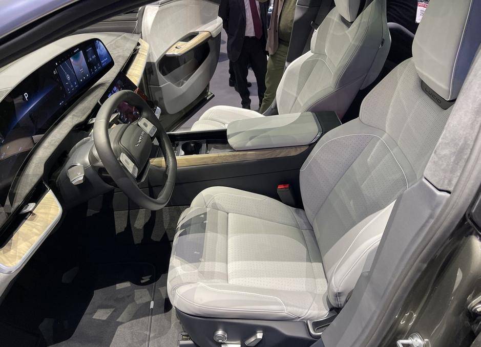 美國的小鵬,Lucid造出來的車沒有小鵬好看,加速也一般