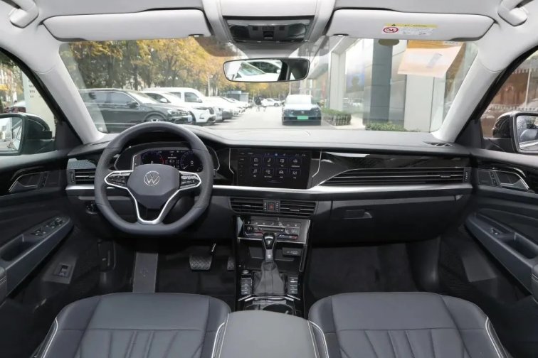 不僅有強(qiáng)動(dòng)力,更有質(zhì)價(jià)比,帕薩特掀起B(yǎng)級(jí)轎車“購(gòu)車潮”