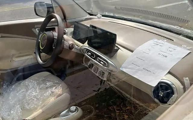 全新五菱宏光MINIEV三門版實(shí)車諜照 設(shè)計(jì)Q萌 顏值提升 配置不低-有駕 全新五菱宏光MINIEV三門版實(shí)車諜照 設(shè)計(jì)Q萌 顏值提升 配置不低-有駕