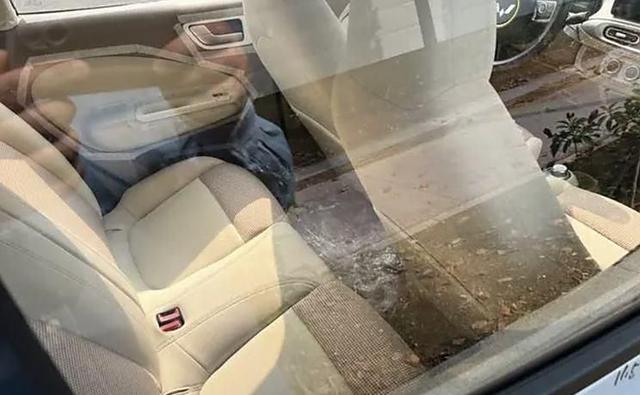 全新五菱宏光MINIEV三門版實(shí)車諜照 設(shè)計(jì)Q萌 顏值提升 配置不低-有駕 全新五菱宏光MINIEV三門版實(shí)車諜照 設(shè)計(jì)Q萌 顏值提升 配置不低-有駕