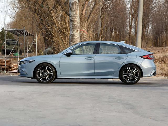 8萬(wàn)!廣本版“思域”,顏值不輸A4L,誰(shuí)還買(mǎi)比亞迪秦-有駕 8萬(wàn)!廣本版“思域”,顏值不輸A4L,誰(shuí)還買(mǎi)比亞迪秦-有駕