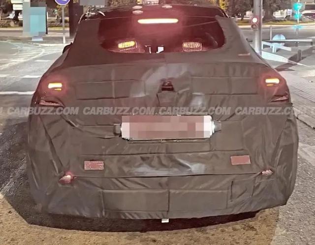 這是特斯拉Model Y 2025款？或年后上市，價格預(yù)測引發(fā)廣泛關(guān)注！-有駕