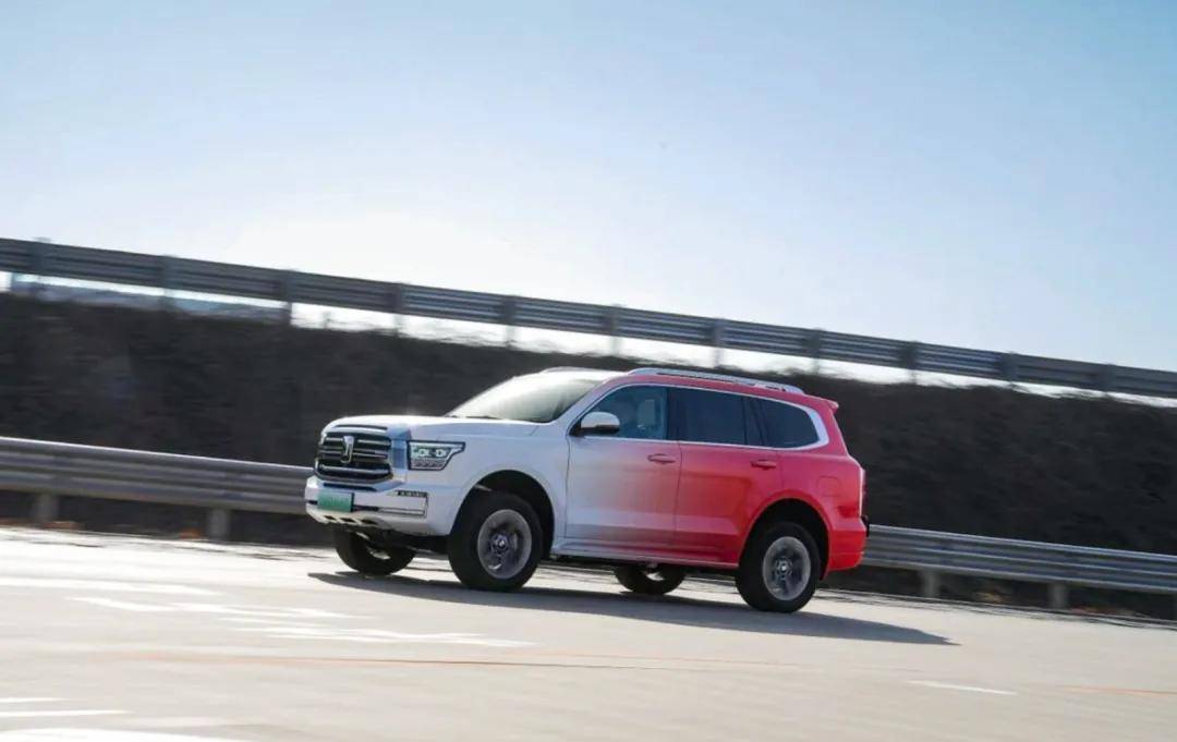 坦克500 Hi4-Z 要做泛越野車(chē)技術(shù)天花板