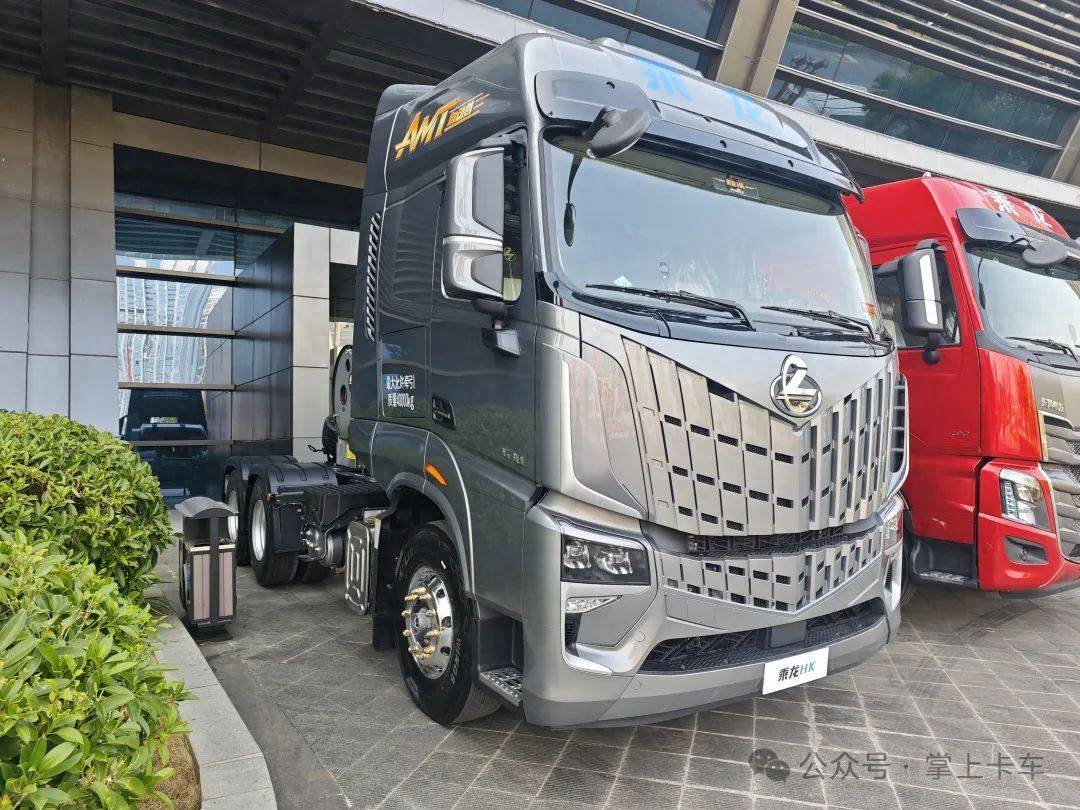 東風柳汽乘龍2025年會展車來了!乘龍HK/乘龍H5V房車/乘龍H7亮相