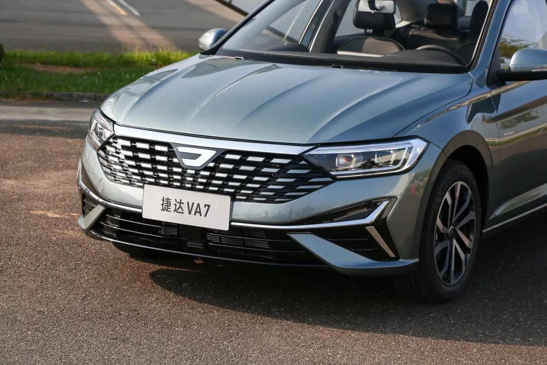 “減配速騰”捷達(dá)VA7上市,能成為捷達(dá)2025年的援軍嗎