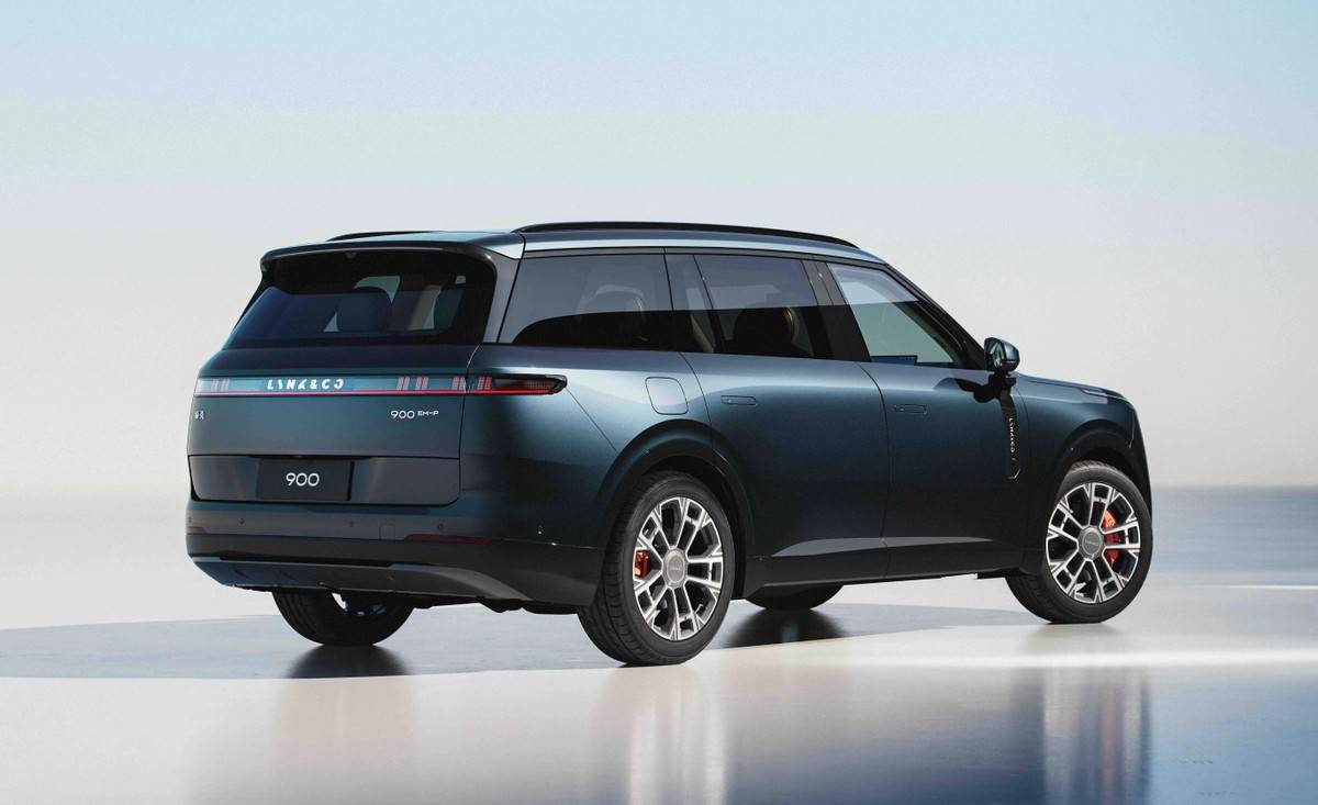 2大國產SUV年內上市,方正造型,氣場不輸攬勝!