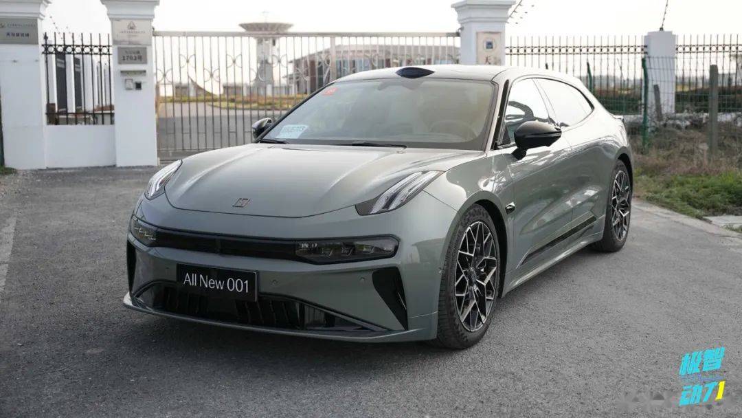 中大型SUV怎么選?阿維塔12、極氪001誰更值 圖片