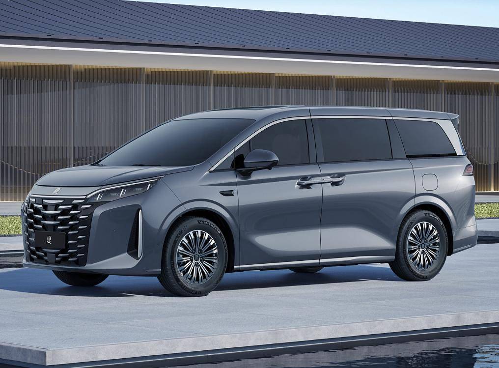 2025年車市的7大變化,六座SUV越來越多,增程車繼續(xù)降價