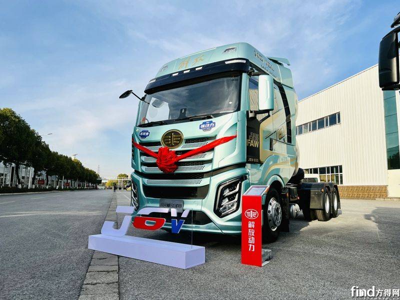 解放/重汽爭(zhēng)霸 歐曼/柳汽份額上升!2024年天然氣重卡17萬(wàn)輛收官! 5251737175118_