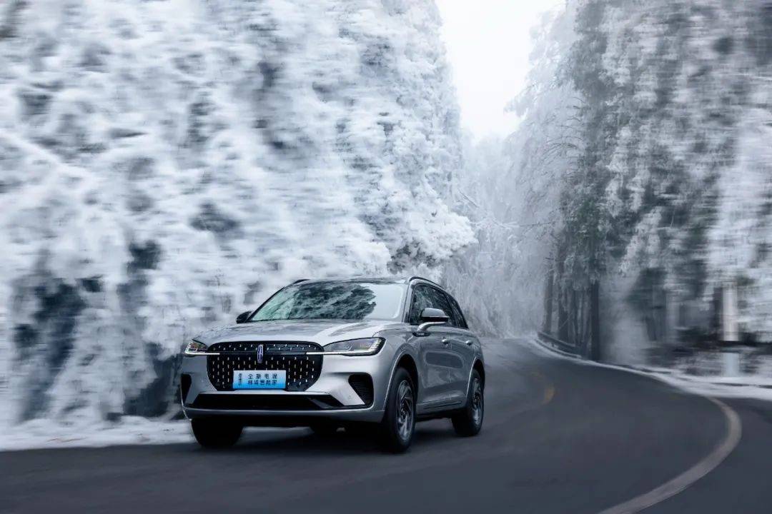 迎浪而行,林肯汽車力圖在“穩”中求進