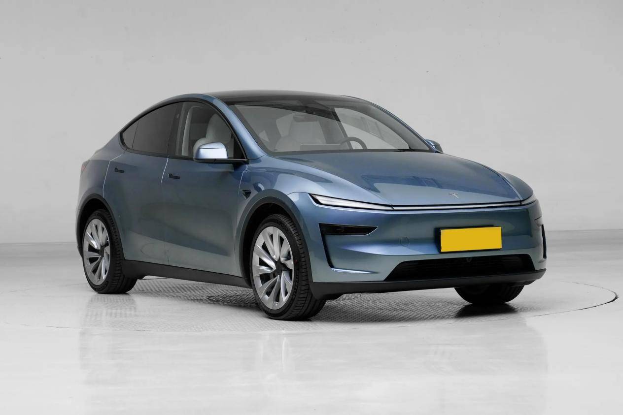 實拍25款特斯拉Model Y,全新內外設計,續航、智駕提升,3月交付