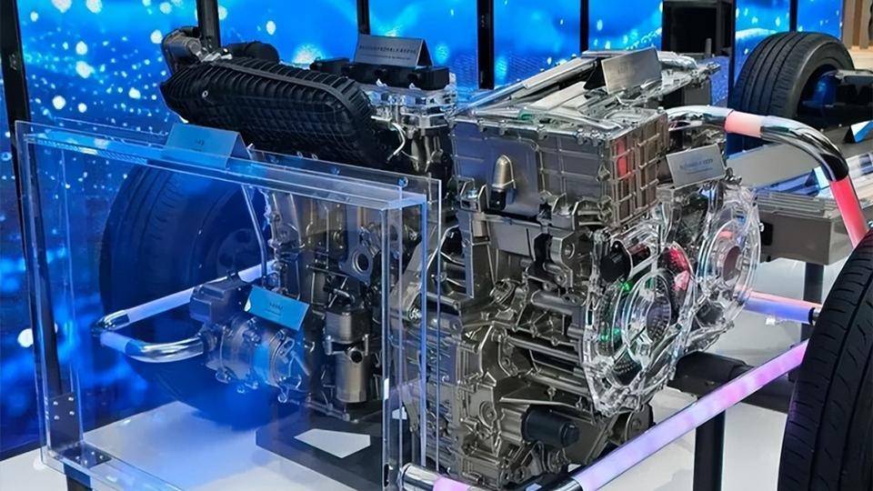 插混新技術(shù)油耗再降1L,2025年,增程的優(yōu)勢還剩什么?