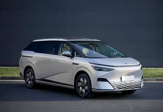 2025年上半年上市!小鵬全新X9正式申報