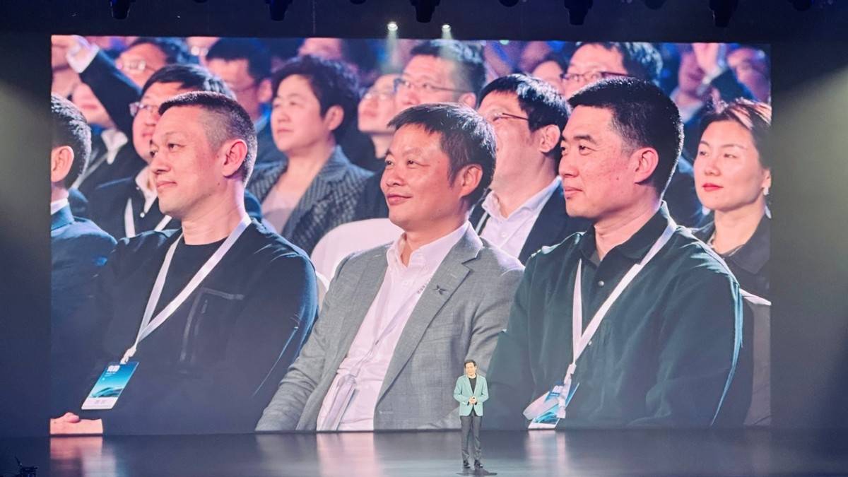 電池電機都被傳統(tǒng)車企超越,2025年的新勢力,不太行了?