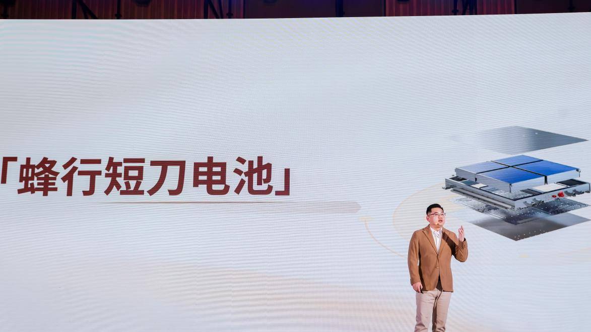 電池電機都被傳統(tǒng)車企超越,2025年的新勢力,不太行了?