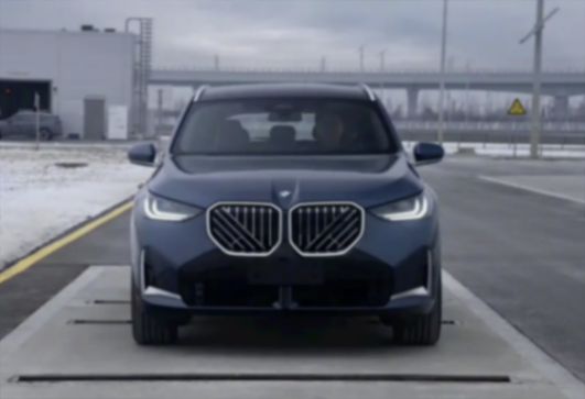 尺寸不輸X5,內飾換裝雙聯屏!全新寶馬X3長軸版或2月上市