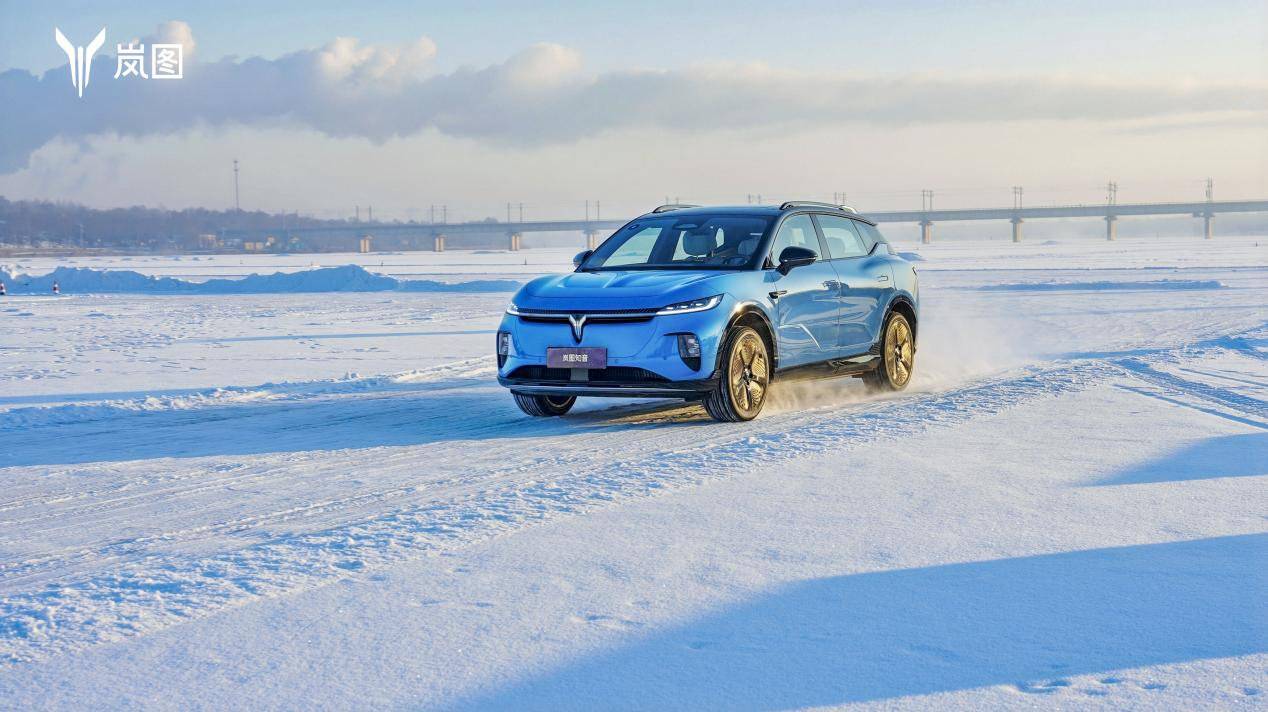 LFC超級后驅、逍遙座艙、鯤鵬智駕,嵐圖知音實力不容小覷!