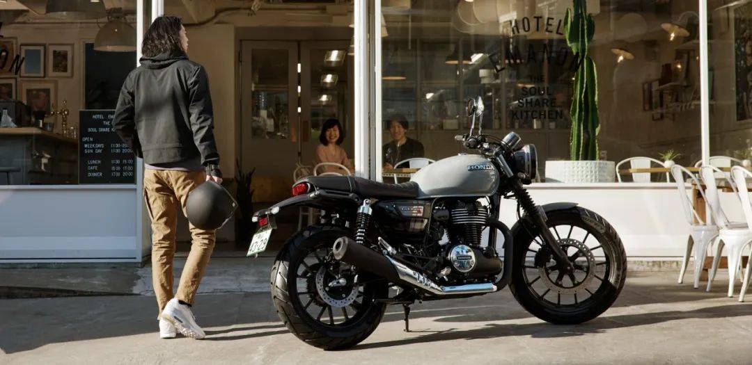 圓燈、90匹馬力,這臺(tái)“GB750”有點(diǎn)香!