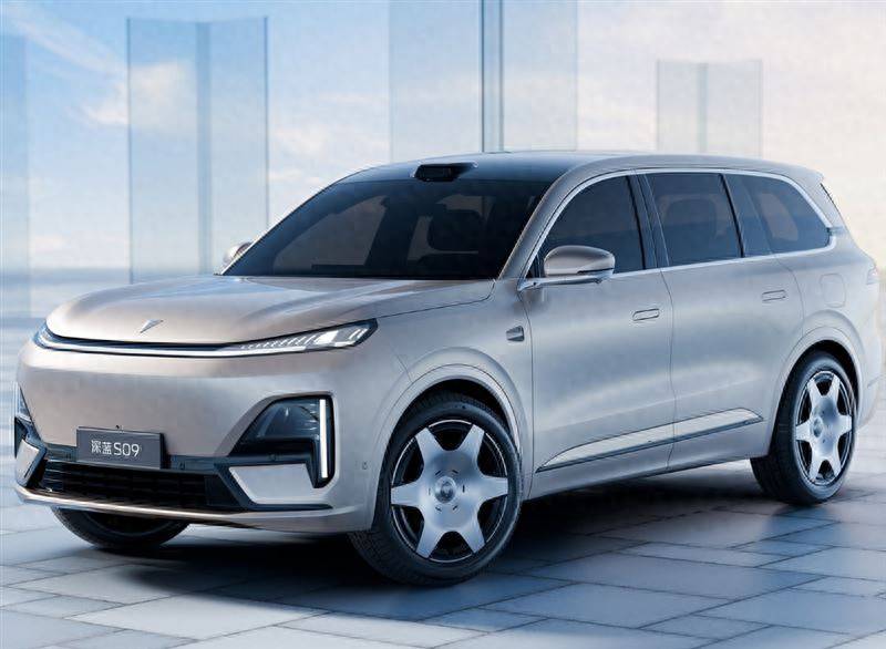 搭載華為高階智駕,深藍(lán)S09挑戰(zhàn)理想L9