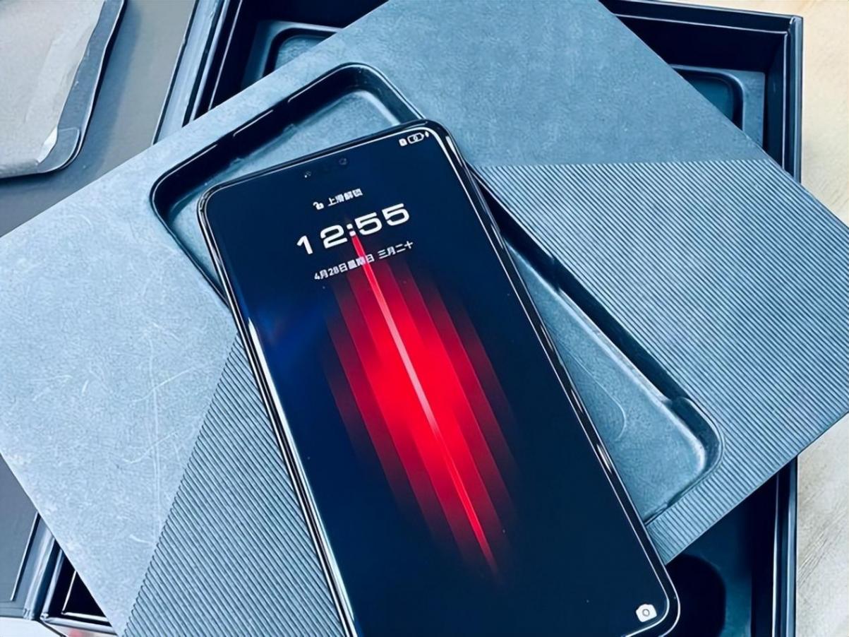 華為Mate60真實體驗:它到底是一臺手機,還是一個“面子工程”?