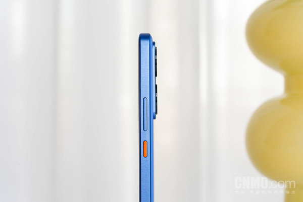 真我Neo7 SE評(píng)測(cè):能打耐造 1500元檔的全能游戲神機(jī)