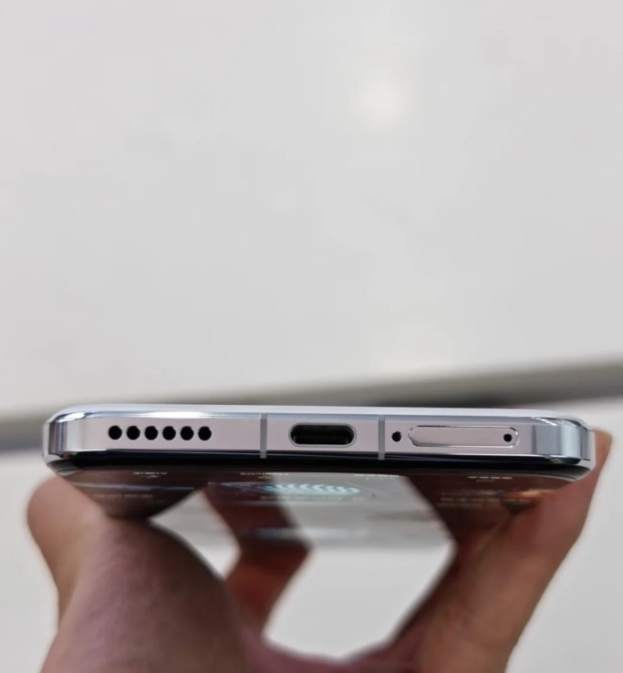 榮耀Magic7 Pro暴跌900元:跳水冠軍還是真香旗艦?