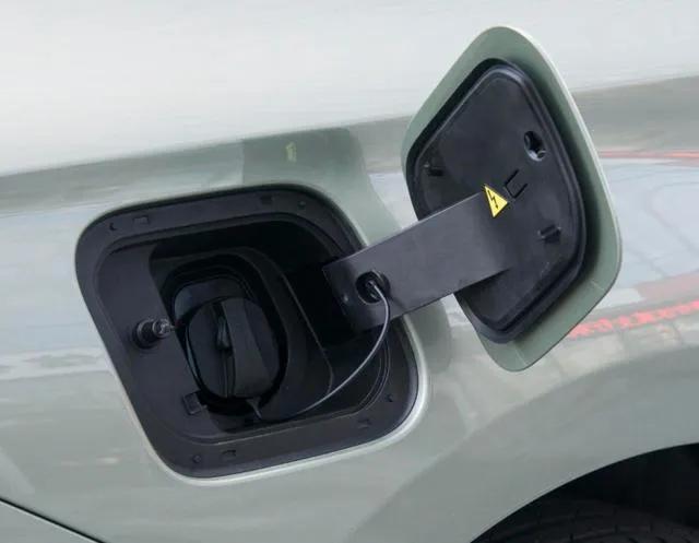 打工人的通勤救星?埃安AION S智能化真香