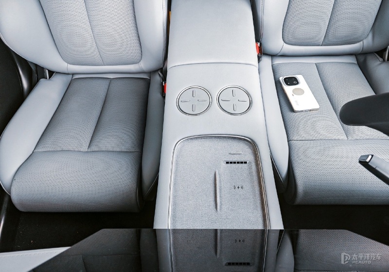 日產(chǎn)N7內(nèi)飾曝光!改走“新勢(shì)力”路線了?