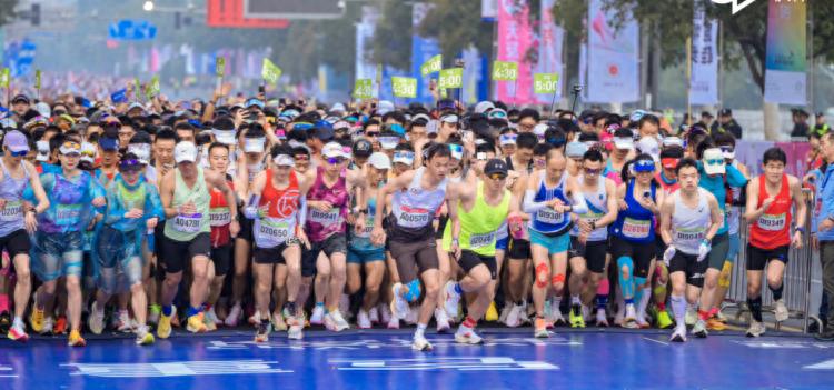 領跑AI新賽道,在發展新質生產力的競速中長安汽車行穩致遠