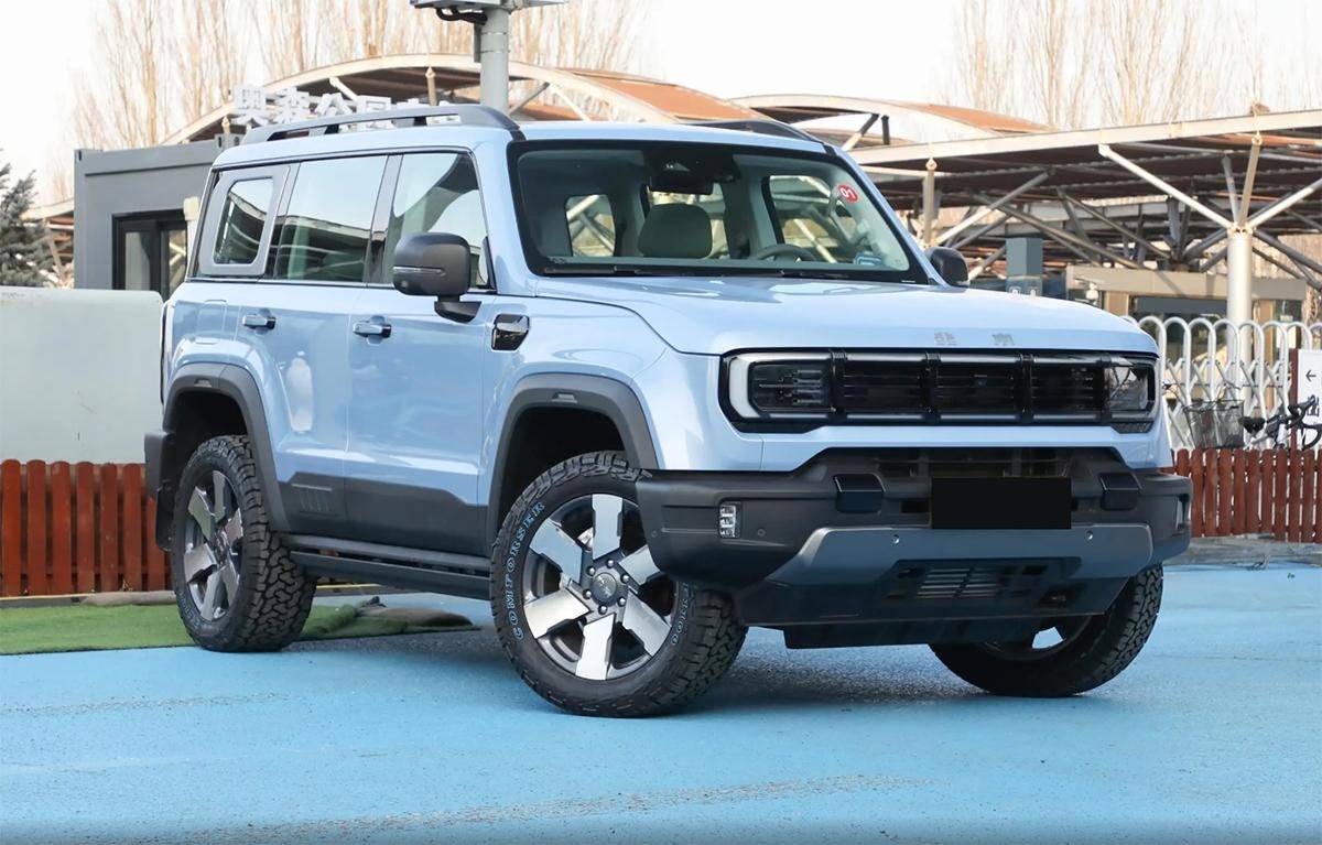 比預(yù)售價(jià)低4萬,BJ40增程版上市,17.98萬元起