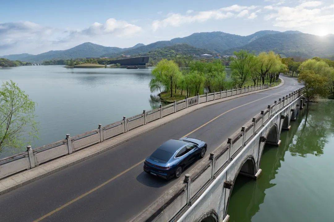 13.98萬元起,雙動力可選,吉利銀河星耀8開啟預售