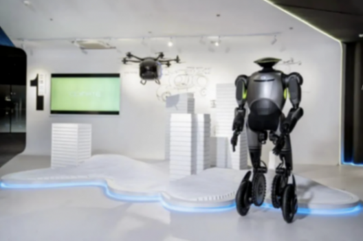 廣汽發布人形機器人核心部件,計劃年內小批量生產 廣汽發布人形機器人核心部件,計劃年內小批量生產