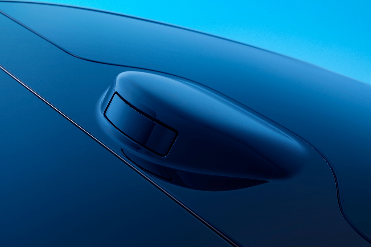 零跑B10正式上市，即將登陸全球20國(guó)，售價(jià)9.98萬(wàn)-12.98萬(wàn)